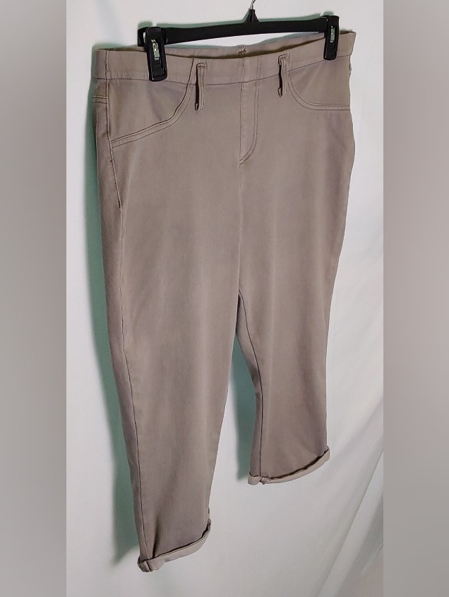 Terra & Sky Light Gray Cropped Jeans — image 3 of 5